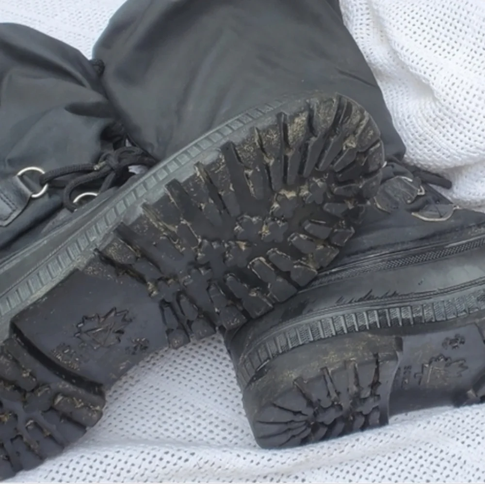 Sorel Snowbear lined black Waterproof snow boots with steel Shank 10